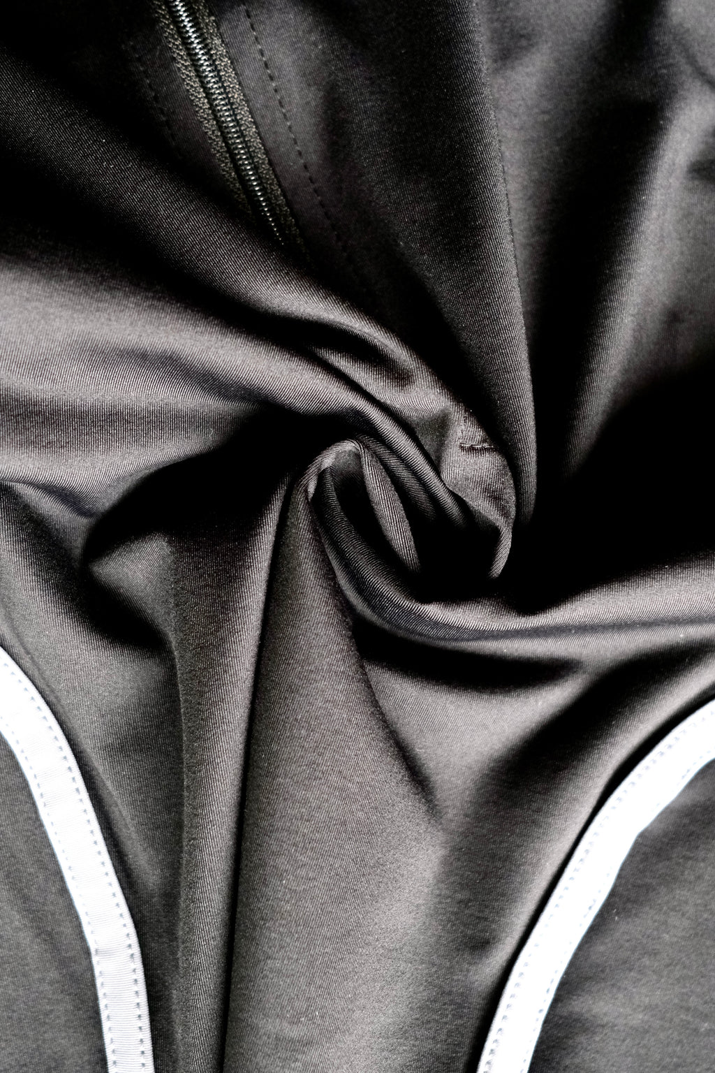 The Founders Zip Top